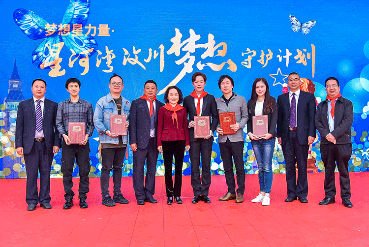 1576835519362420.gif 05.gif